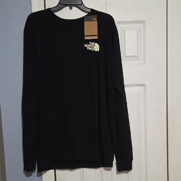 The North Face Other - The North Face Black Long Sleeve Shirt. New With Tags